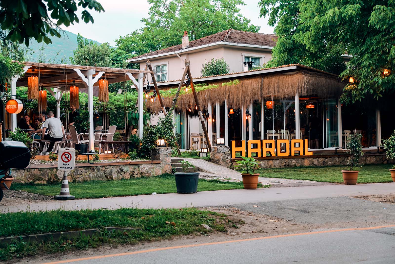 Hardal, a cafe in Sapanca Turkey
