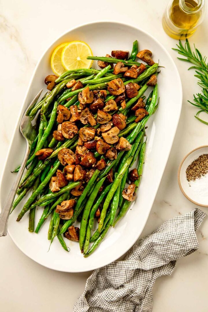 Healthy Roasted Green Beans and Mushrooms