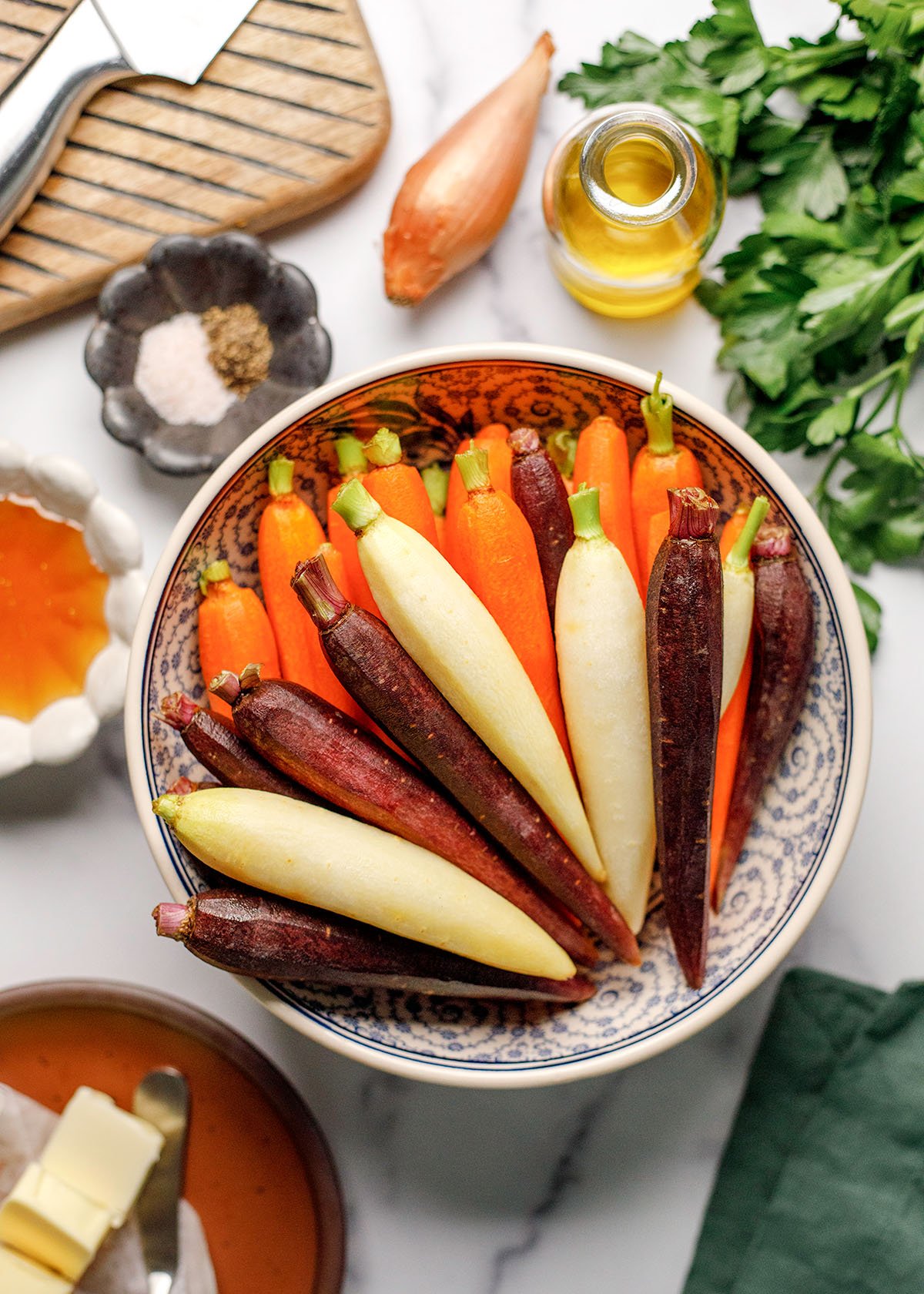 Ingredients to Make Honey Roasted Carrots
